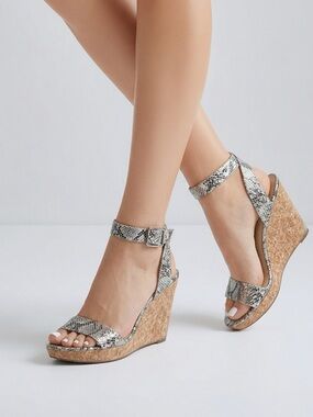 Jessica Simpson Jateen sandal cork wedged faux snake‎ skin Leather size 10